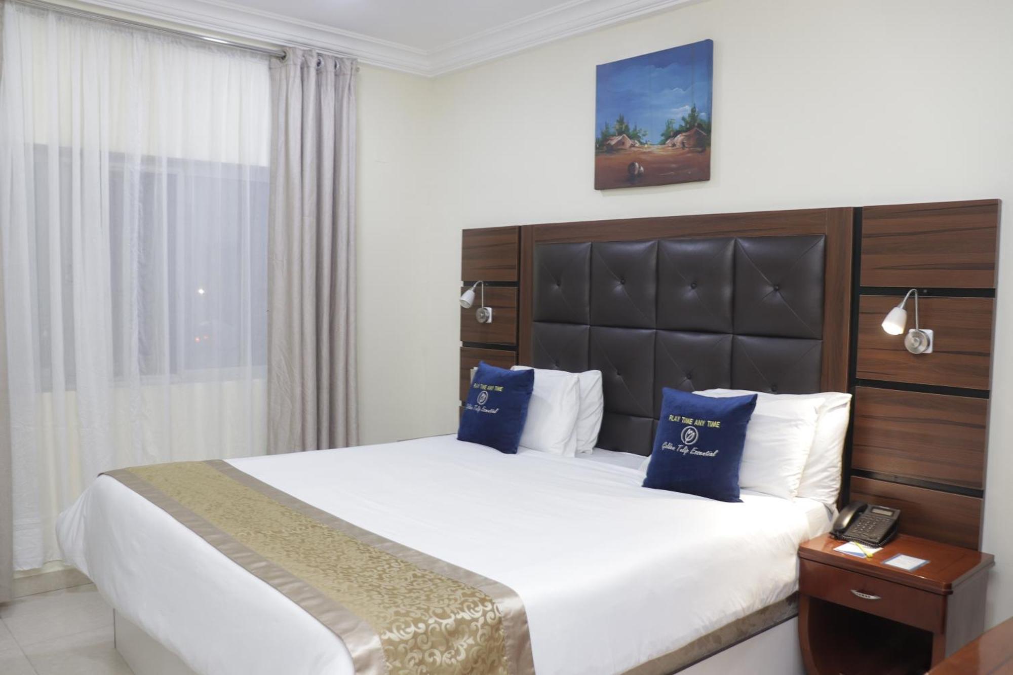 Golden Tulip Hotel- Evergreen Порт-Харкорт Экстерьер фото