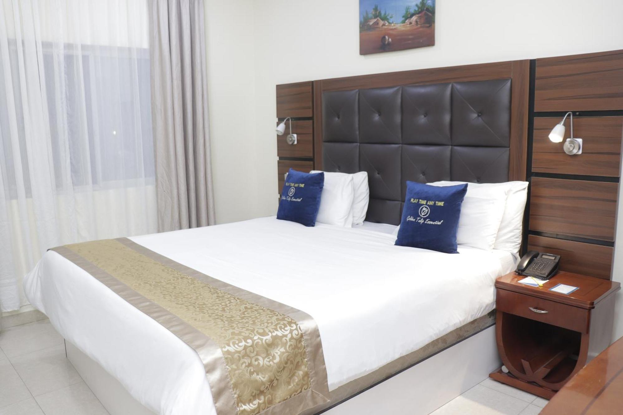 Golden Tulip Hotel- Evergreen Порт-Харкорт Экстерьер фото
