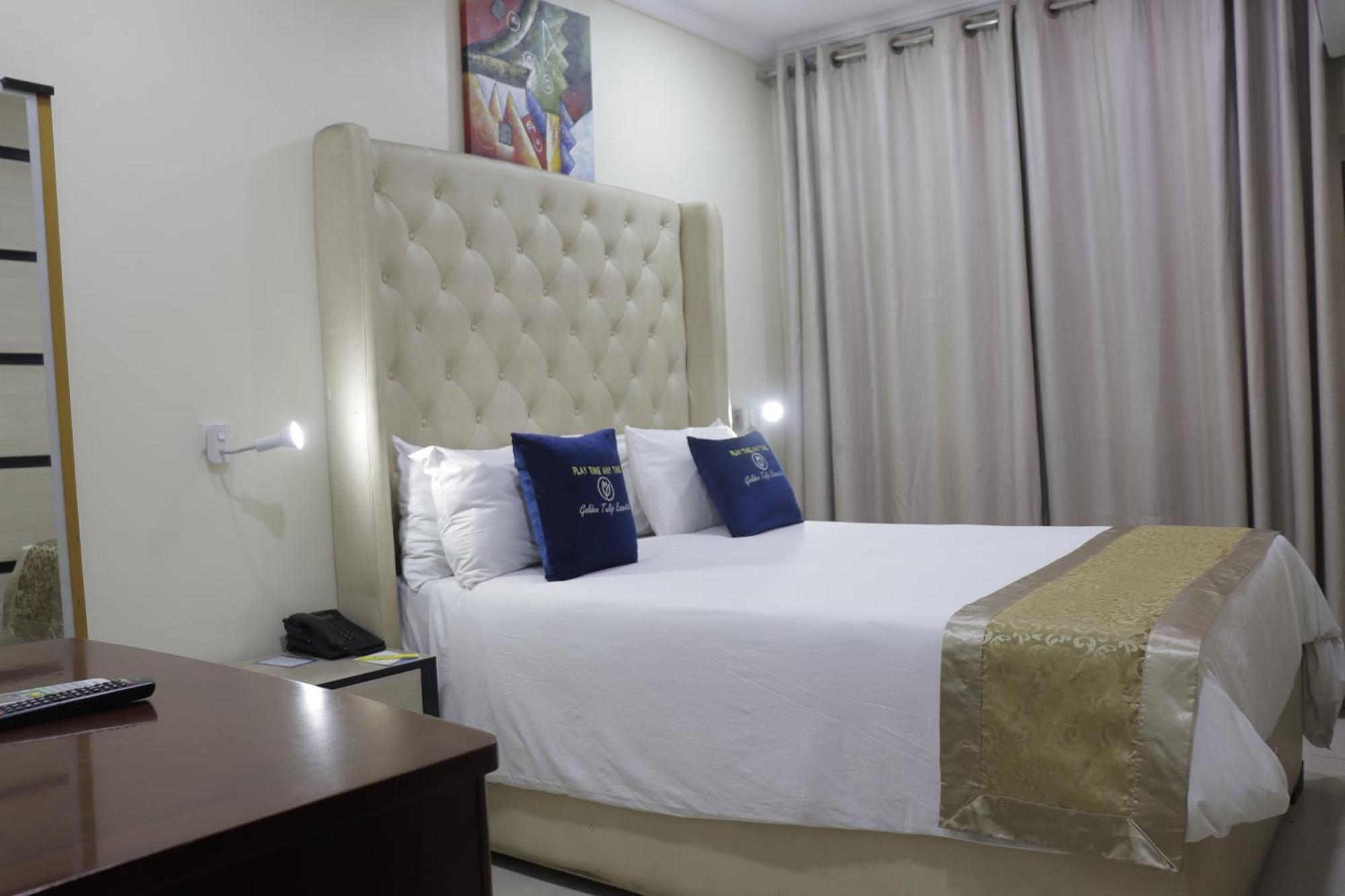 Golden Tulip Hotel- Evergreen Порт-Харкорт Экстерьер фото